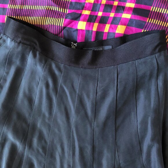 Fine Silk Voluminous Charcoal Maxi Skirt - Picture 4 of 14